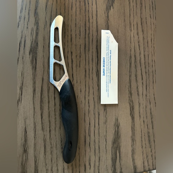 CUTCO cheese knife soft handle #1504 - Picture 2 of 4